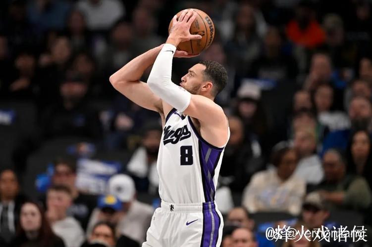 独行侠剩3分半领先8分，随后被爵士打出11-0还剩50秒反超3分