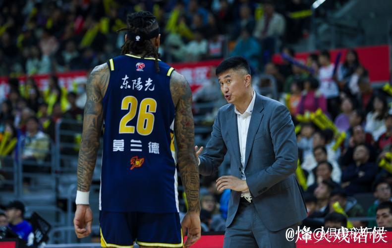 莫兰德22+10辽宁大胜四川 原帅21分山西胜吉林