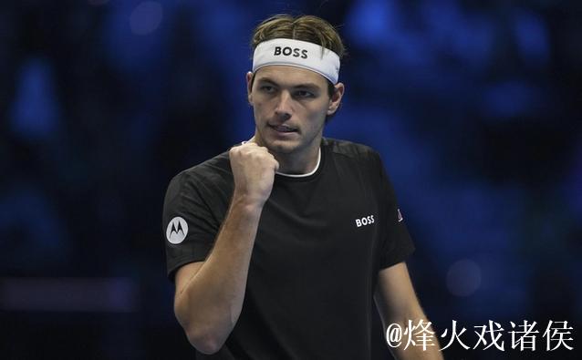 ATP总决赛梅德韦德夫0-2弗里茨 辛纳收获开门红